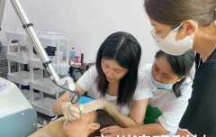 超皮秒祛斑機(jī)器多少錢一臺(tái)？皮秒激光祛斑機(jī)多少錢一臺(tái)_國內(nèi)正規(guī)超皮秒機(jī)器