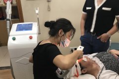 牛奶光美容儀哪個牌子好？以色列牛奶光多少錢一臺？牛奶光儀器